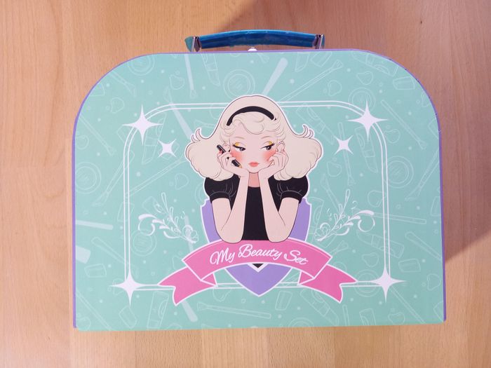 Coffret coiffure et maquillage enfant 💄 - photo numéro 6