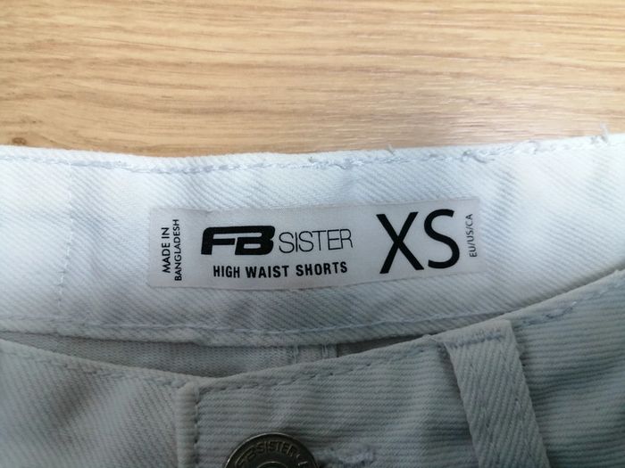 Short Blanc taille XS - photo numéro 4
