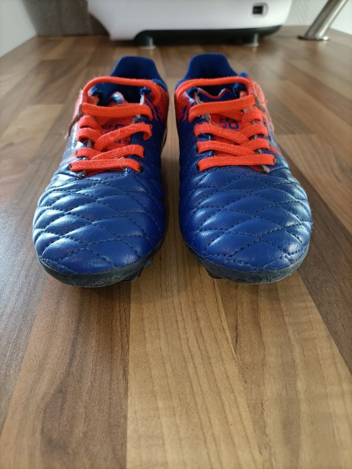 Crampons chaussures foot kipsta 30 bleu et orange - photo numéro 2