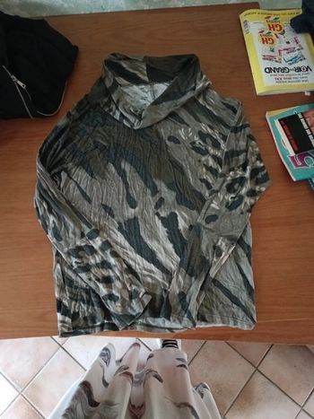 Haut col plongeant taille 40