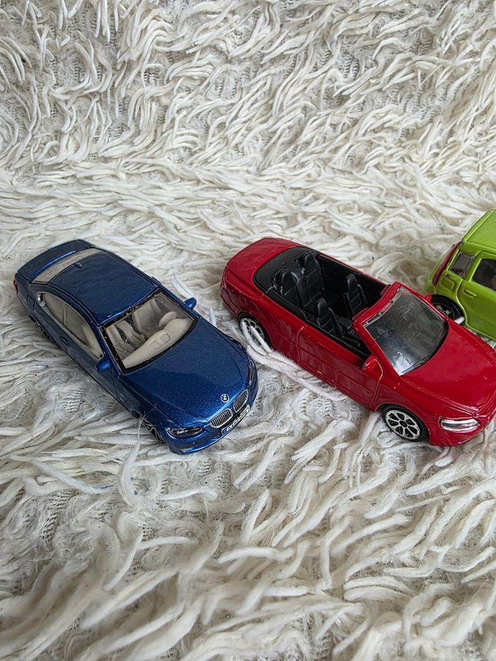 Petite voiture Bburago lot de 3 voitures - photo numéro 2