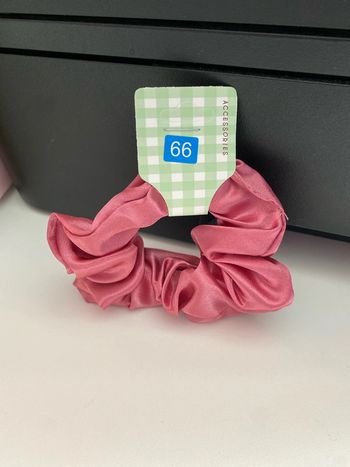 Chouchou matière satinée rose