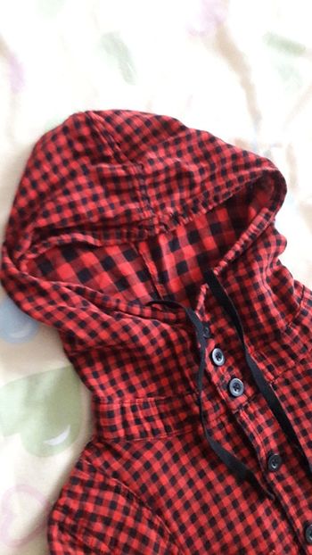 Chemise à capuche