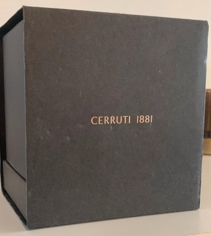 Montre Cerruti 1881 neuve - photo numéro 4