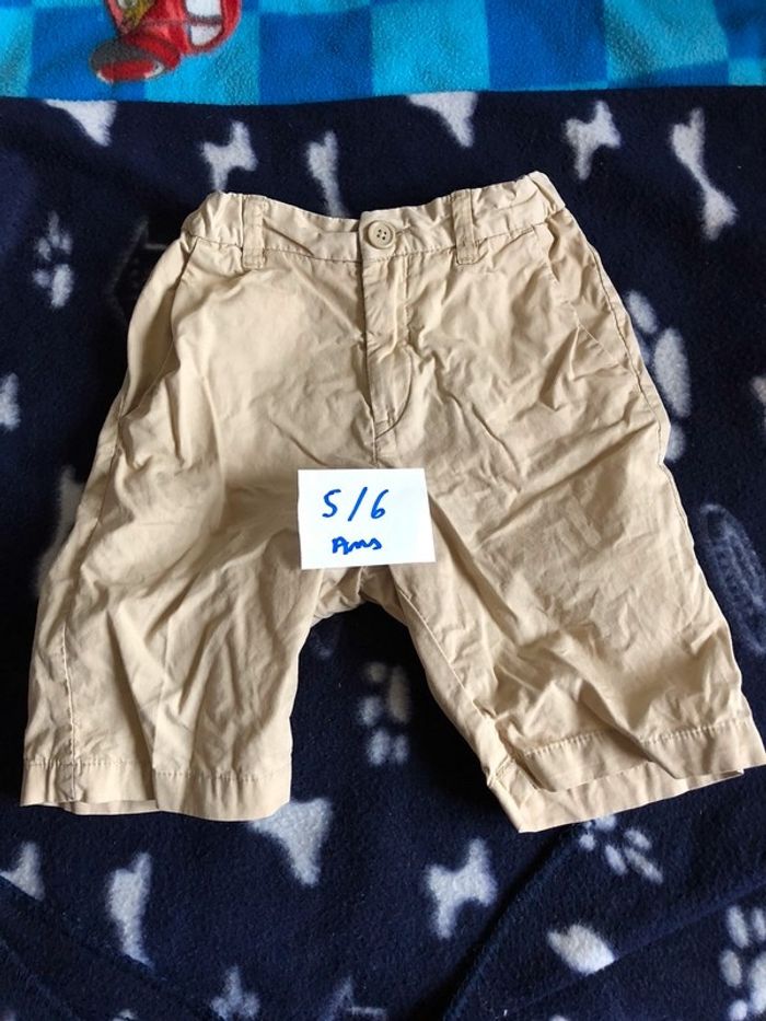 Short à pince crème garçon
