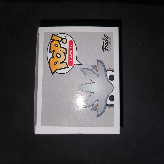 Figurine Funko Pop / Silver N°633 / Sonic / Glows In The Dark / Funko Spécial édition - photo numéro 5