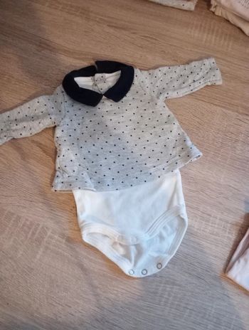 Bodie petit bateau 1 mois