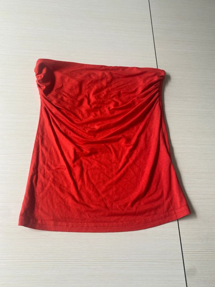 Haut rouge