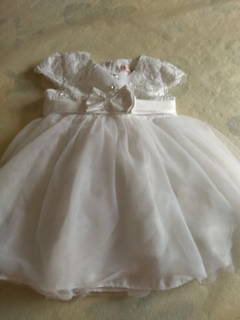 Robe cérémonie bébé fille. 18 mois. Tbe