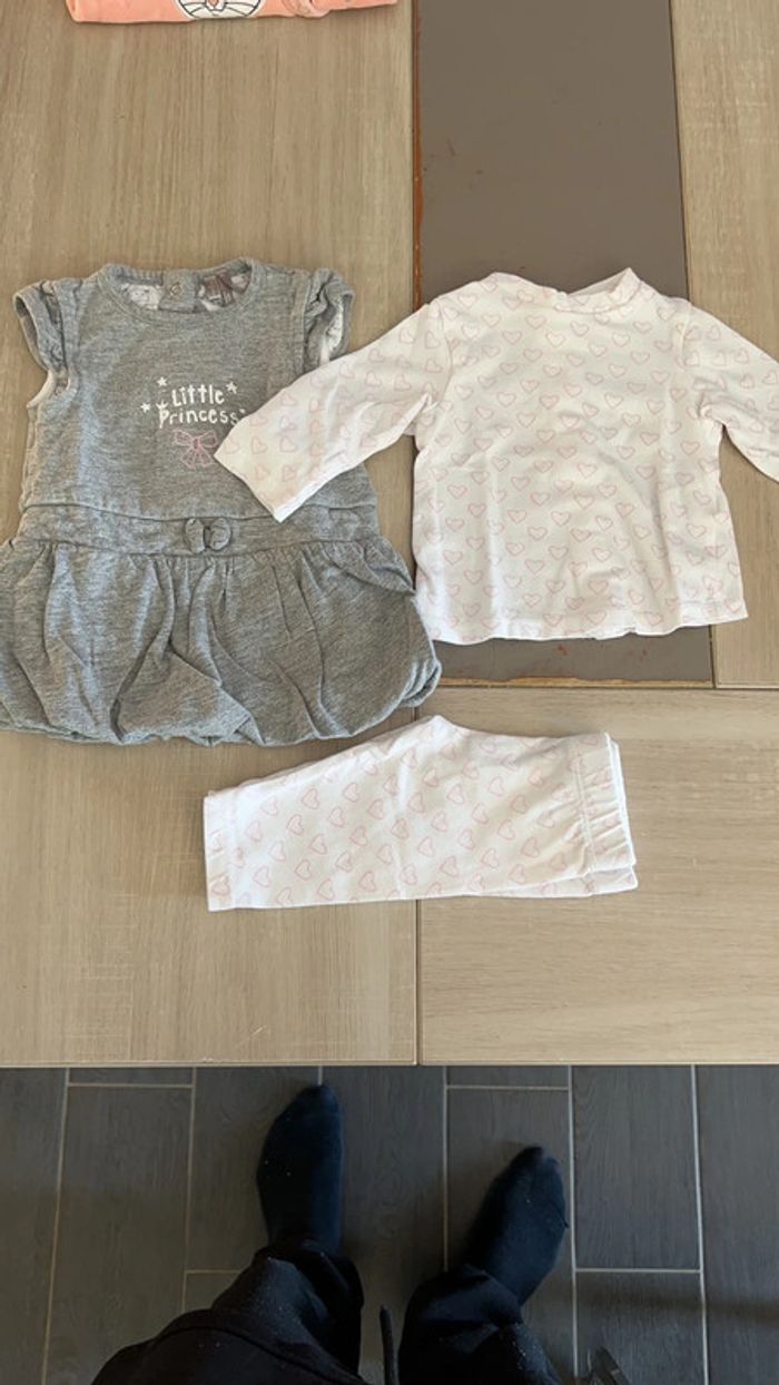 Vêtements fille 1 mois - photo numéro 5