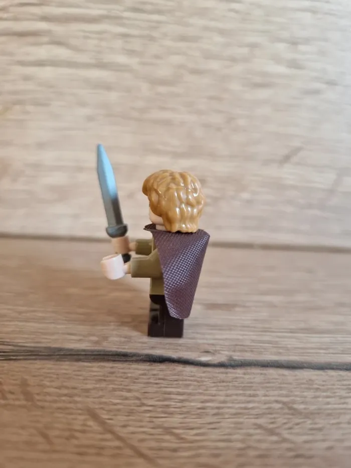 Figurine type lego Sam le hobbit seigneur des anneaux - photo numéro 2