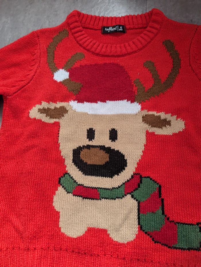 Pull de Noël enfant 4 ans comme NEUF - photo numéro 2
