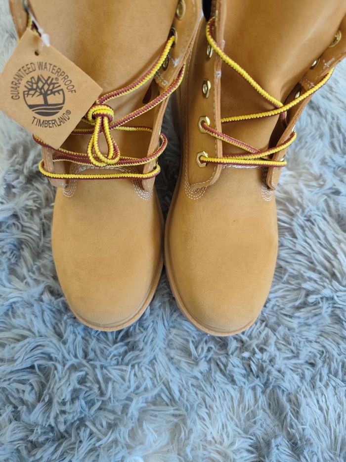 Chaussure Timberland taille 39 enfant neuve - photo numéro 3