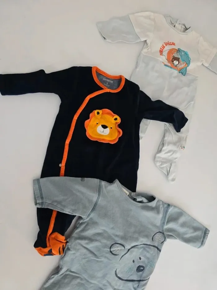 Lot de 3 pyjamas - photo numéro 2