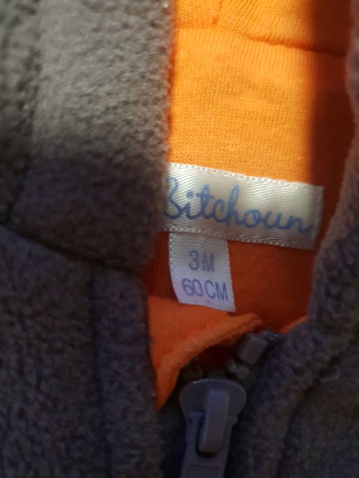 Gilet capuche sans manche. - photo numéro 3