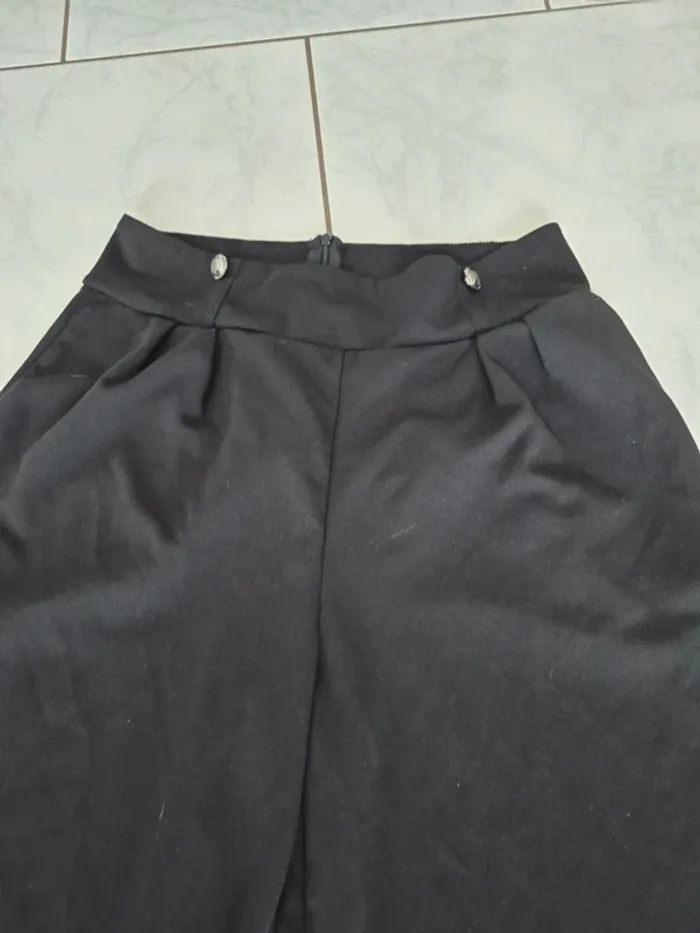 Pantalon noir - photo numéro 2