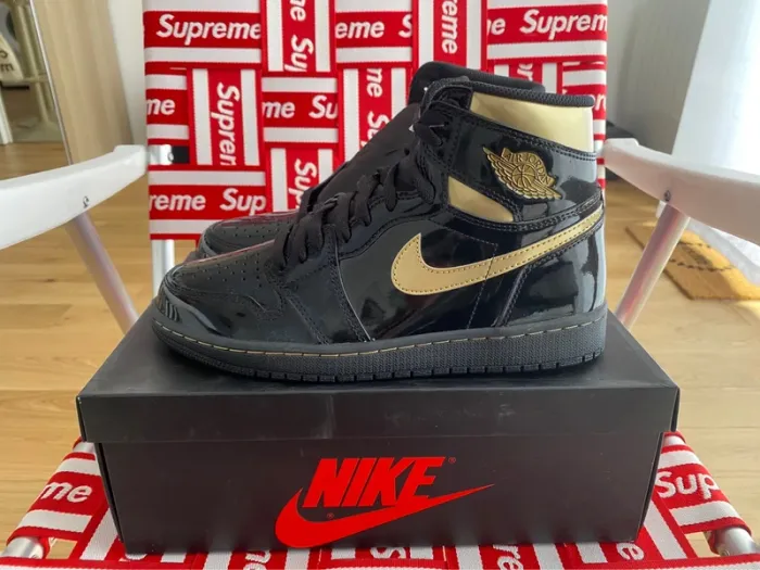 Jordan 1 retro high og black metallic gold - photo numéro 3