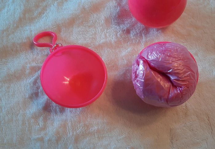 2 imperméables de poches - photo numéro 2