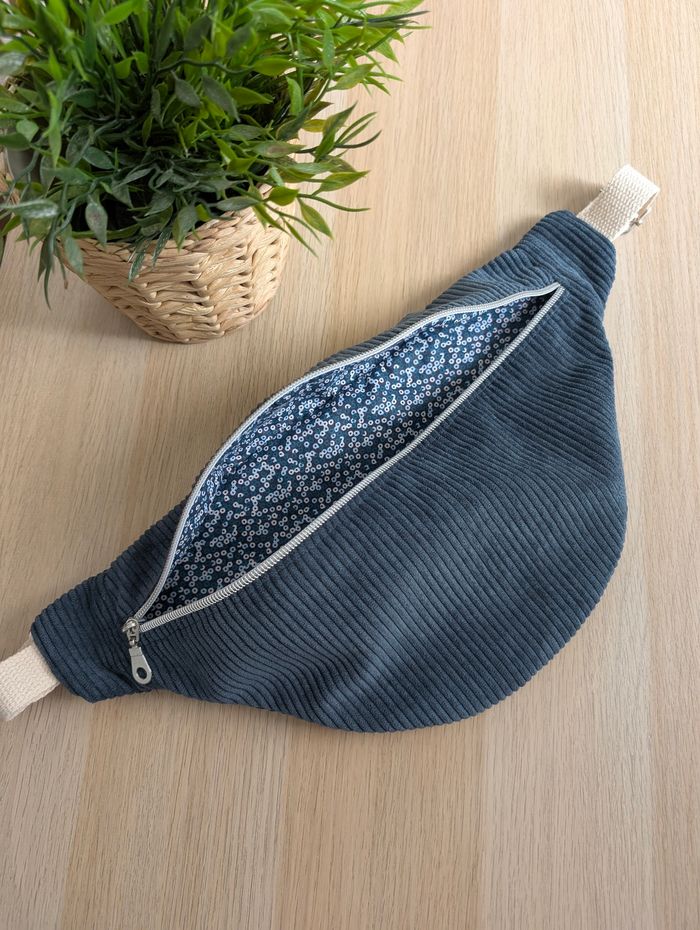 Sac banane femme en velours cotelé bleu canard