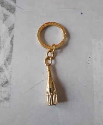 Magnifique porte clé champagne Vranken
