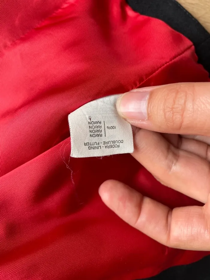 Ensemble Moschino jupe-veste noir & crème T42 veste / T38 jupe - photo numéro 13