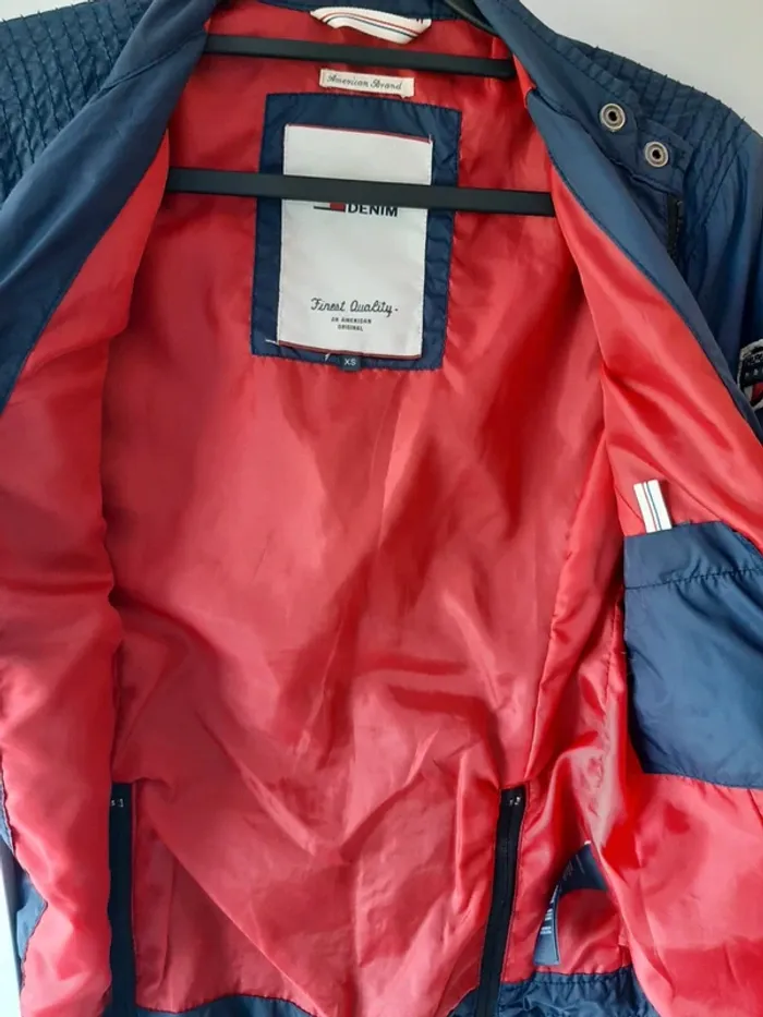 Veste Tommy Hilfiger femme en très bon état - photo numéro 4