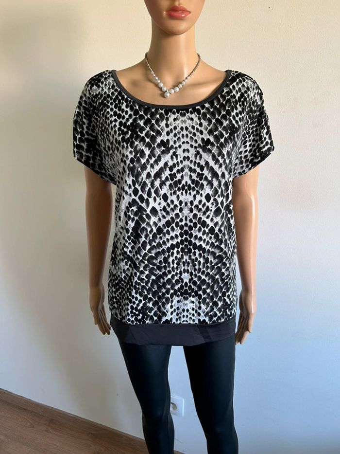Blouse noire et blanche à manches courtes JBC taille M jamais portée