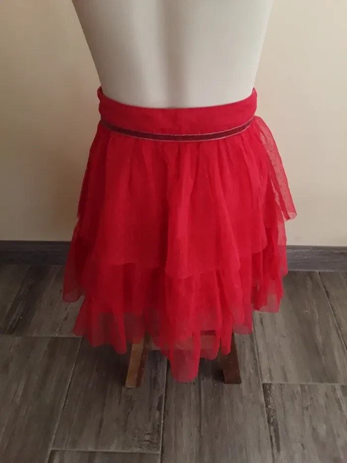 Jupe 8 ans (126 cm) - photo numéro 2