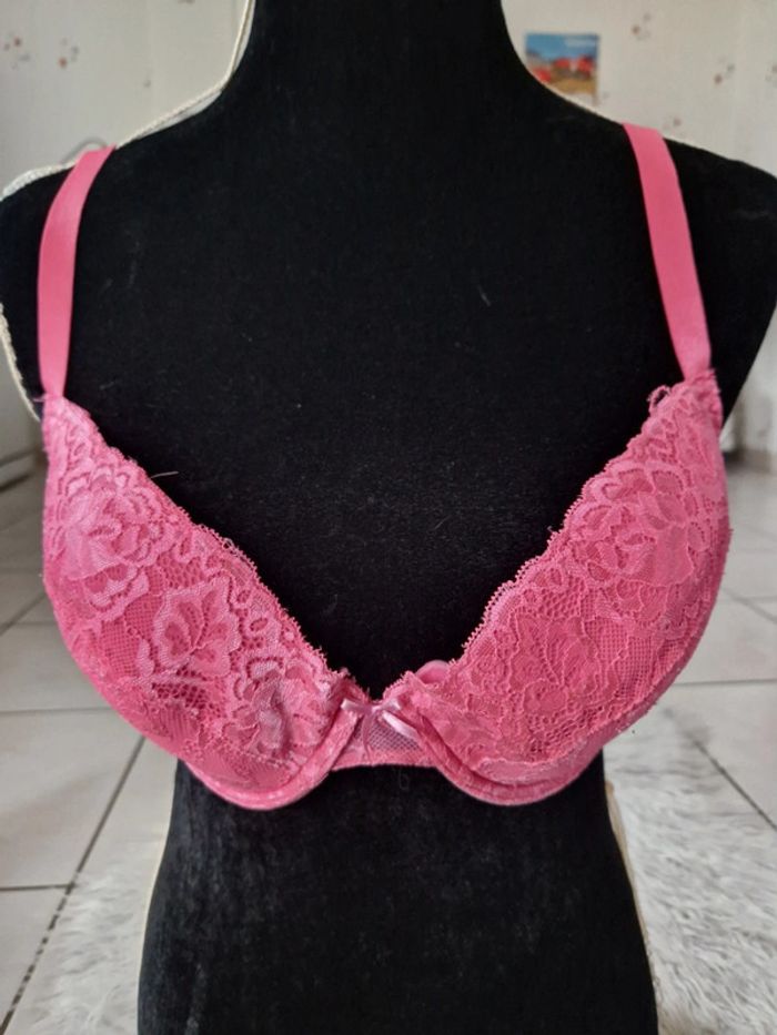🤗 Soutien gorge neuf T.95D