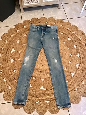 Jeans troué 360 tech Stretch taille W29 L 32  marque H&M