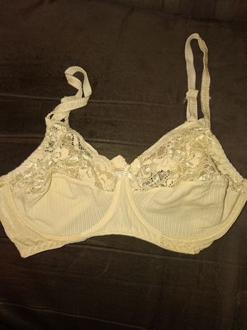 Soutien-gorge Crème Dentelle & Côtelé - Taille 105C (estimé)