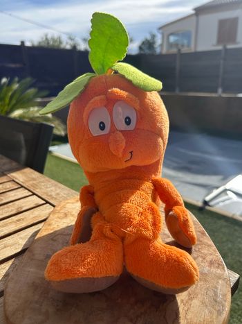 Peluche carotte – Douce et mignonne !