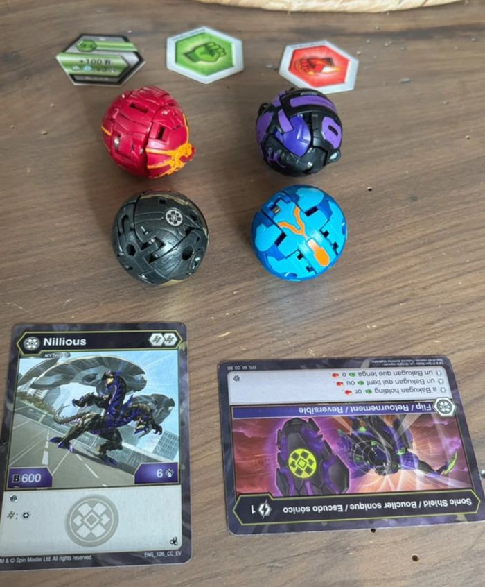 Lot 8 Bakugans avec cartes jeux + jetons - photo numéro 13