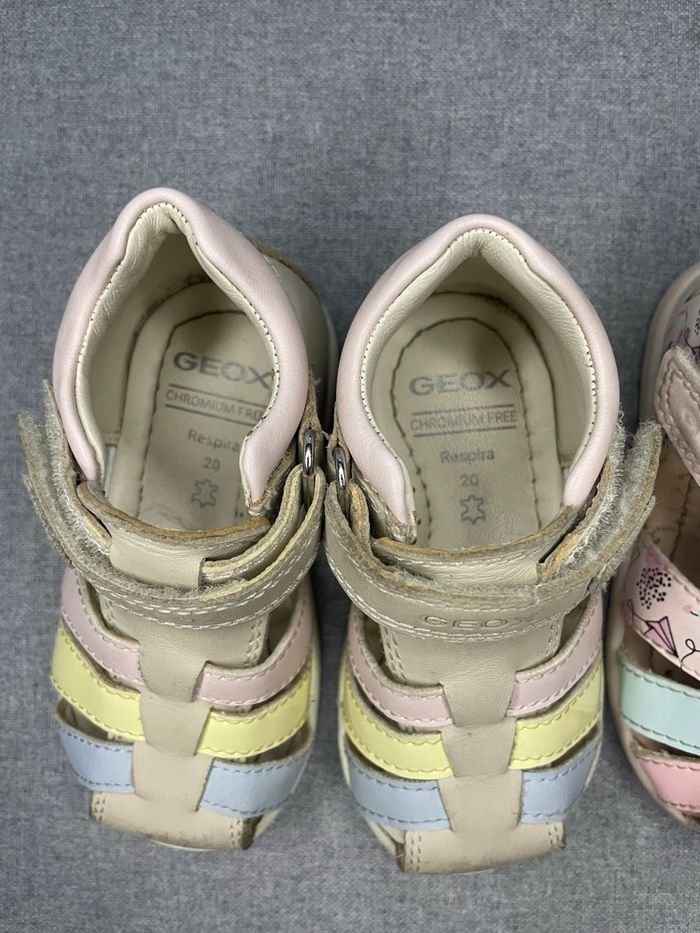 Lot 2 paires sandales Geox – Taille 20 - photo numéro 3