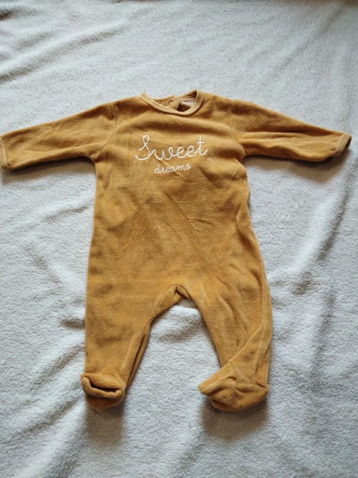 Lot de pyjamas - photo numéro 3