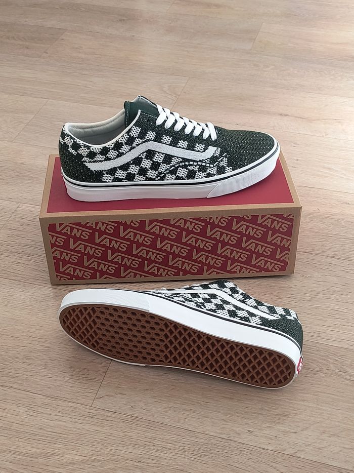 Chaussures vans old skool taille 41 neuves - photo numéro 2