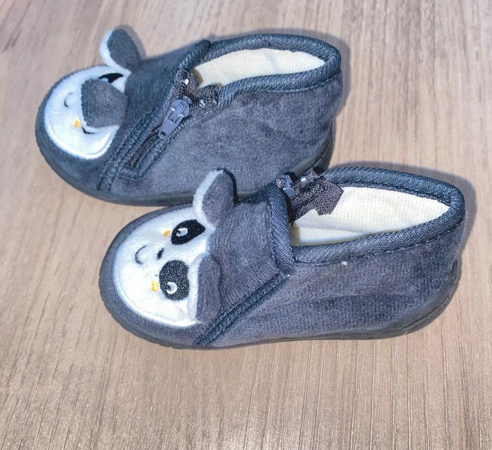 Chausson gris taille 19 - photo numéro 2