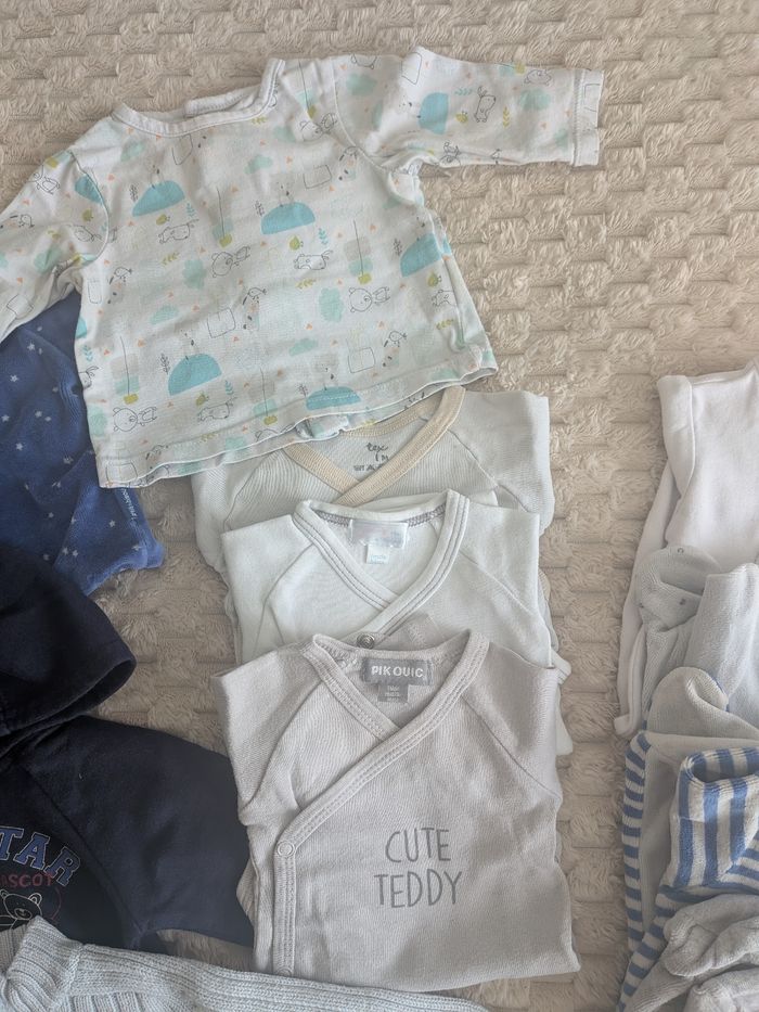 Lot vêtements garçon 1 mois - photo numéro 3