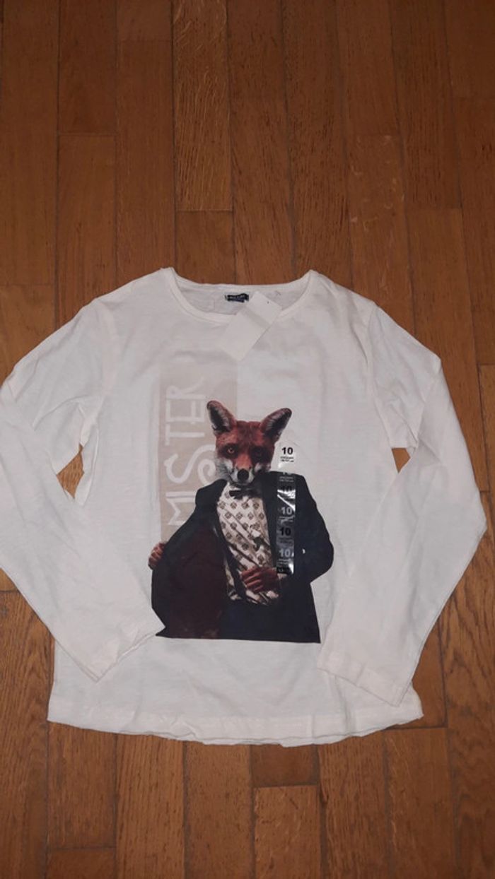 Tee shirt 10 ans neuf