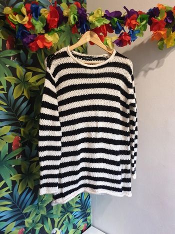 Pull rayée long grosse maille