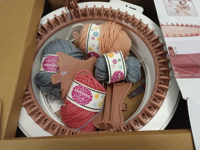 [NEUVE] Machine à tricoter - photo numéro 3