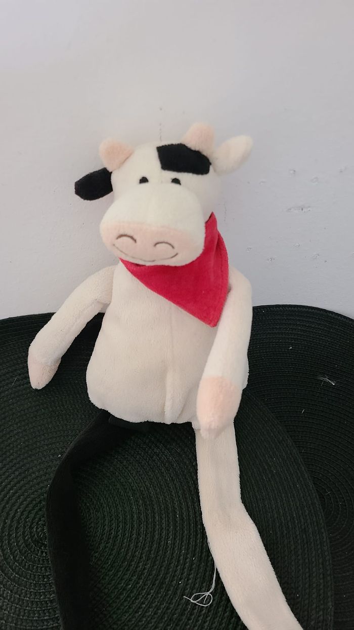 Vache CREDIT AGRICOLE CA TIWI doudou noir et blanc à longues jambes - photo numéro 3