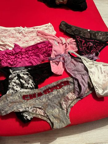 Lot de 9 strings culottes tangas sous vêtements femme L 40