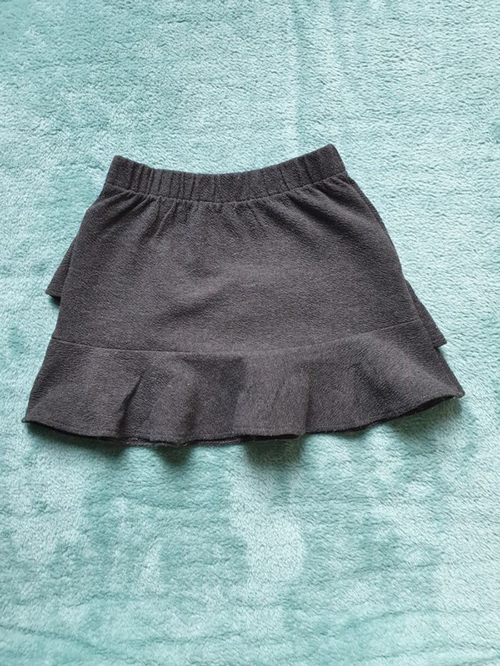 Très jolie jupe 5 ans - photo numéro 2