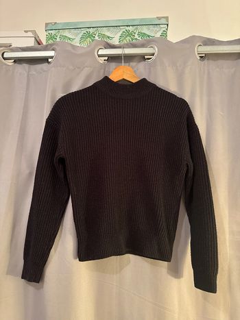 Pull noir FB