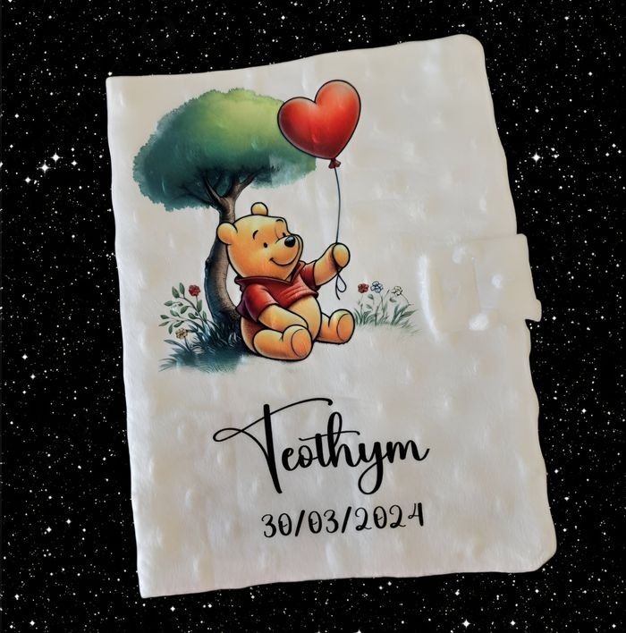 Protège carnet de santé personnalisé winnie - photo numéro 3