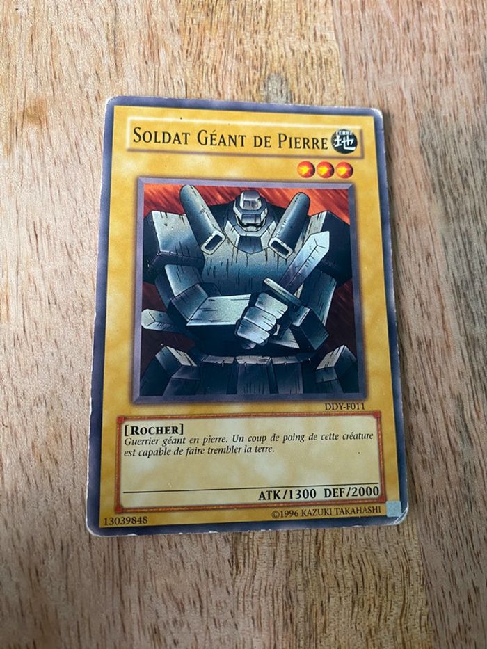 Carte Yu-Gi-Oh! Soldat géant de pierre DDY-F011 1996