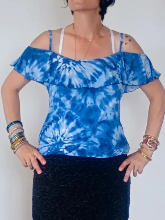 Top léger épaules dénudées Breal T.2 imprimé tie-dye