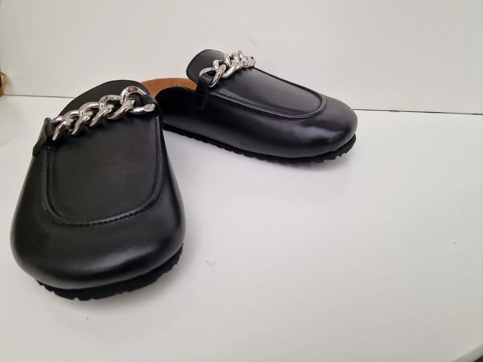 Mules En Cuir Noir Avec Chaines Métal Argenté Ulla Popken Studio Untold - photo numéro 7