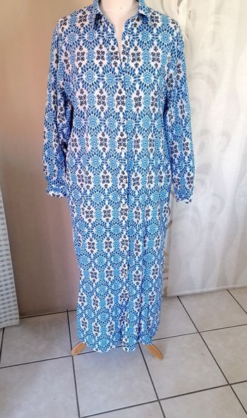 Robe été longue 100 %coton légère motifs bleu Zara. Taille 44. 